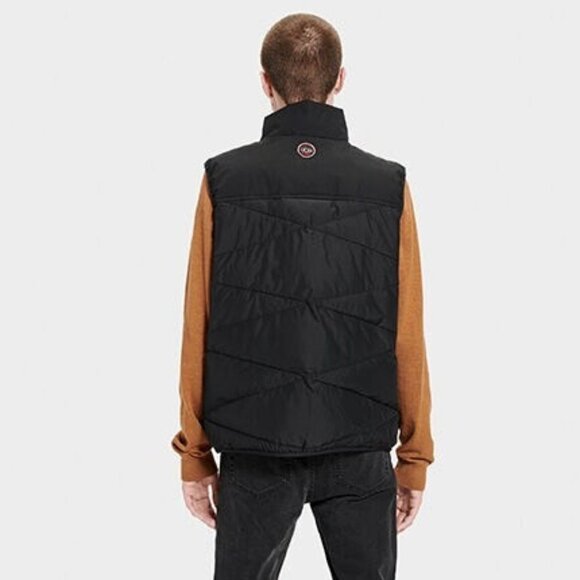 UGG Curtis Men's Water Resistant Puffer Vest - Picture 6 of 16